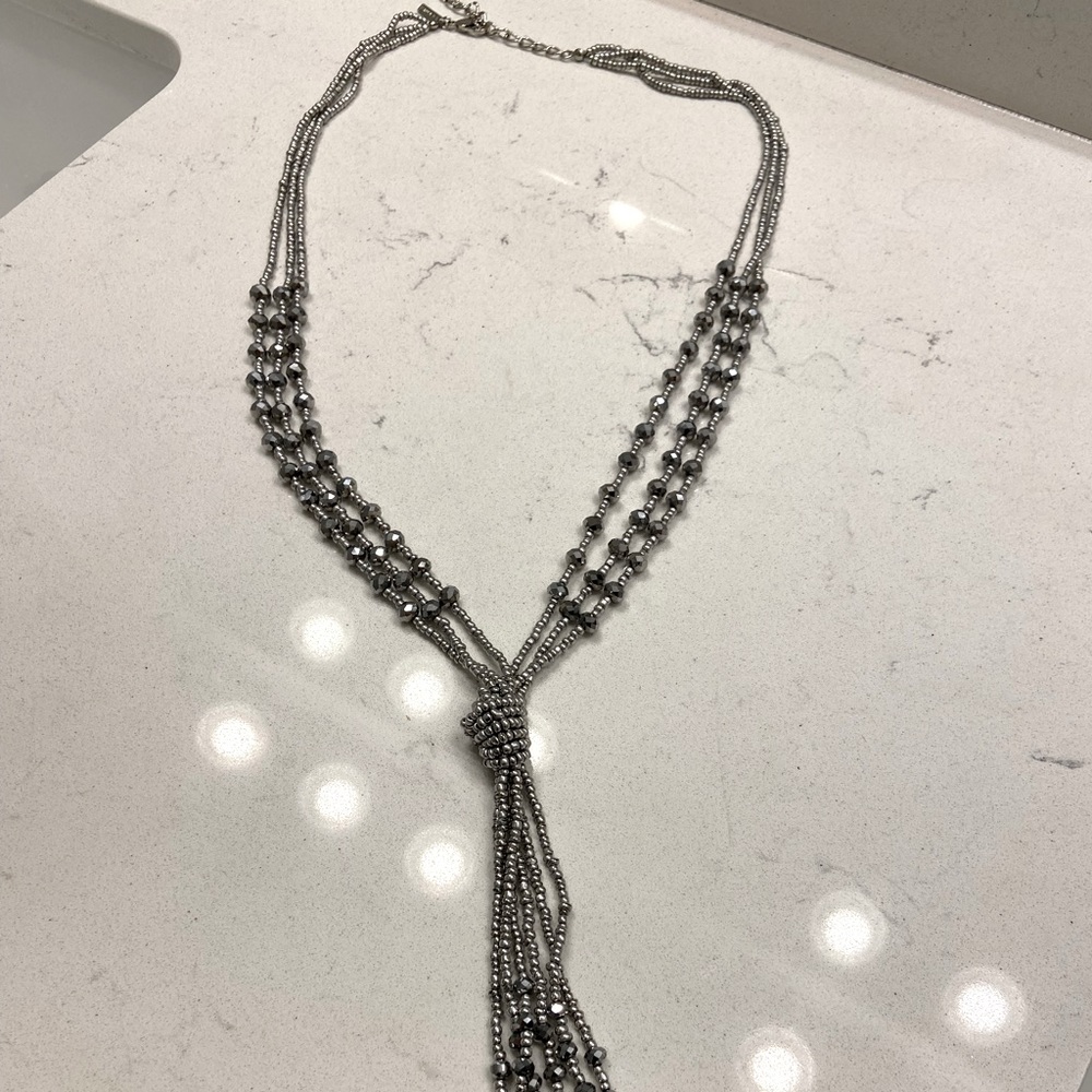BEAUTIFUL WHBM long knotted necklace!